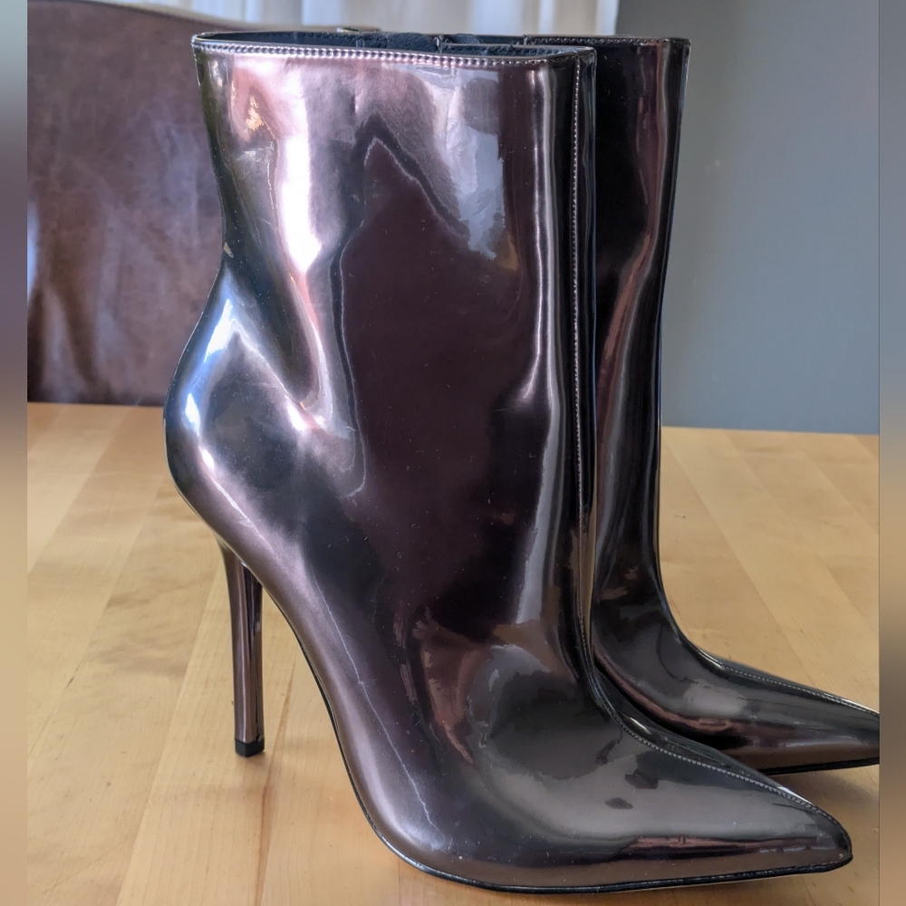 Jessica Simpson Womens Lyren Patent Metallic Pewter Pointed Toe Ankle Boots